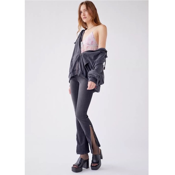 UO BDG Ankle-Zip Skinny Jean - Picture 3 of 5